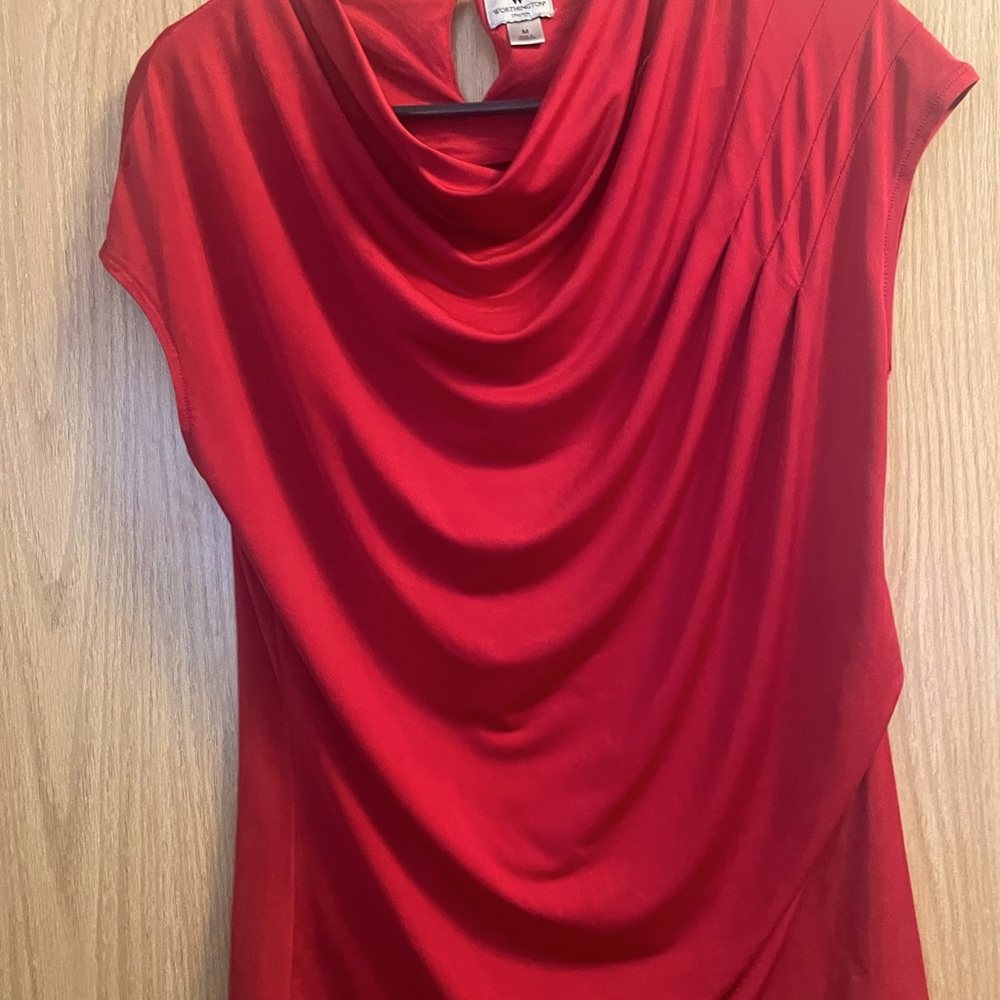 New without tags Worthington size medium blouse. Absolutely gorgeous never worn.